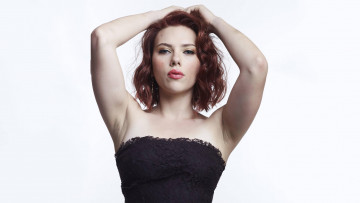 Картинка девушки scarlett+johansson кружевное платье серьги