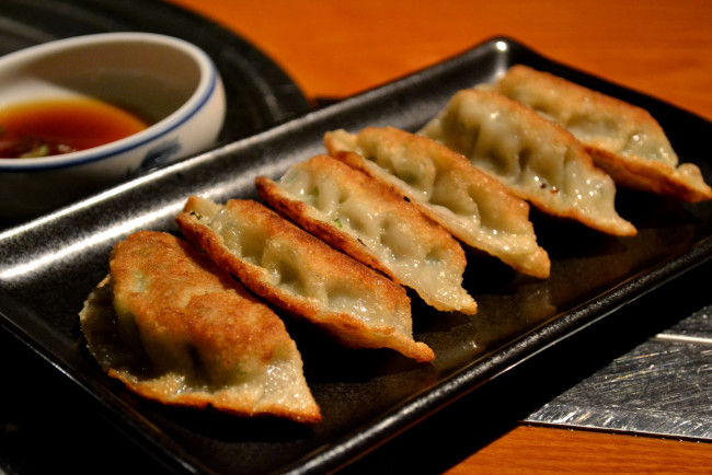 Обои картинки фото еда, пельмени,  манты,  вареники, корейская, кухня