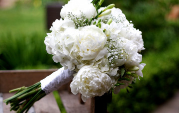 Картинка цветы букеты композиции белый гортензия пионы