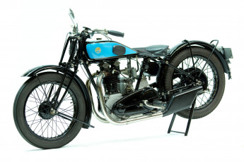 Картинка мотоциклы triumph