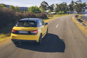 обоя автомобили, audi, sportback, желтый, 2014г, au-spec, s1