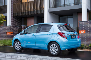 обоя автомобили, toyota, sx, yaris, синий, 2014г