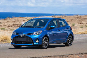 обоя автомобили, toyota, yaris, 2015г, синий, us-spec, 5-door, se