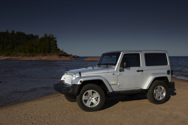 Обои картинки фото автомобили, jeep, wrangler, серый, 2010г, jk, eu-spec, sahara