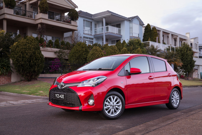 Обои картинки фото автомобили, toyota, красный, 2014г, zr, yaris