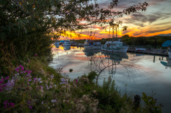 Картинка корабли порты+ +причалы суда пристань река