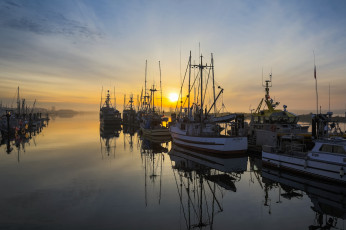 Картинка корабли порты+ +причалы сумерки причал