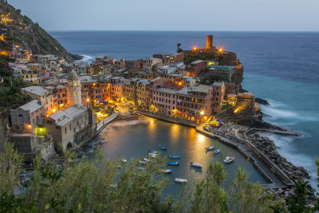 Обои картинки фото cinque terre, города, - огни ночного города, огни, поселок, гавань, море