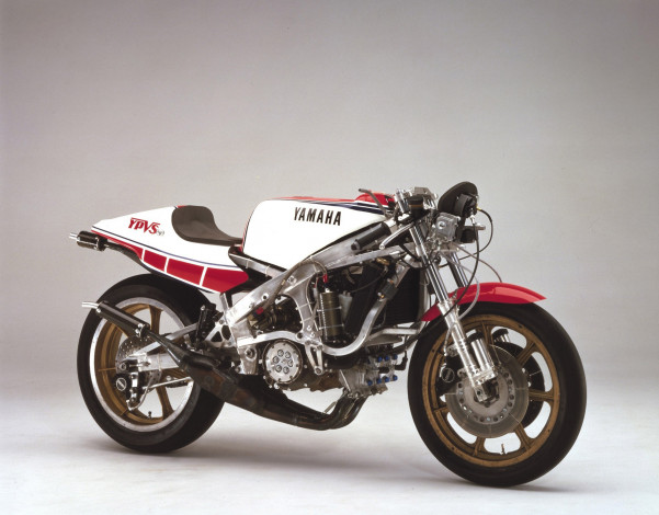 Обои картинки фото мотоциклы, yamaha