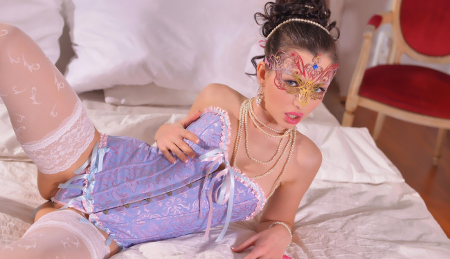 Обои картинки фото девушки, sasha rose, фон, взгляд, девушка