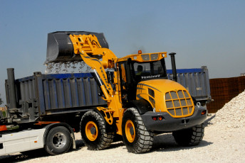 Картинка техника фронтальные+погрузчики vanieri