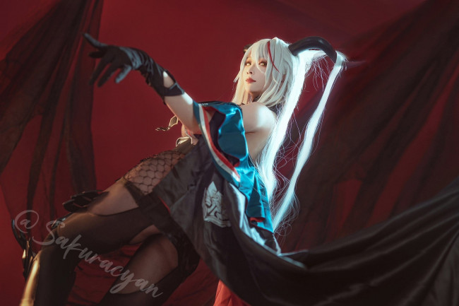 Обои картинки фото девушки, - креатив,  косплей, sakuracyan, костюм, образ, рога