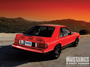 Картинка 1982 ford mustang gt автомобили