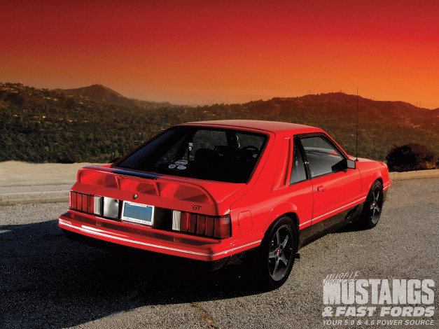 Обои картинки фото 1982, ford, mustang, gt, автомобили