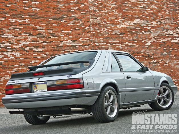 Обои картинки фото 1986, ford, mustang, svo, автомобили