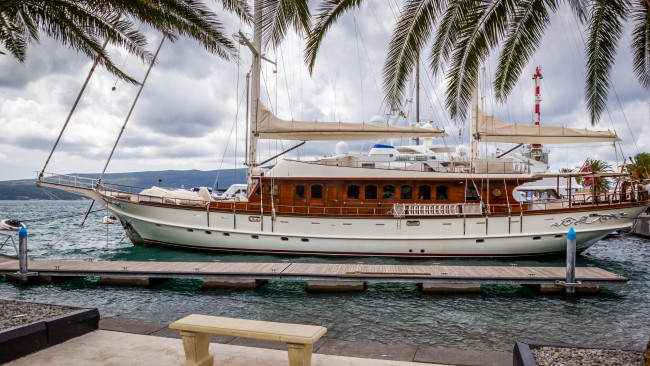 Обои картинки фото корабли, Яхты, яхта, море, побережье