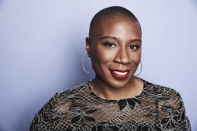 Обои картинки фото aisha hinds, девушки, -unsort , темнокожие, серьги, лицо, актриса, лысая