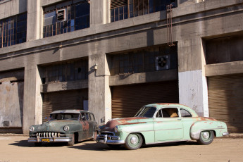 Картинка автомобили разные+вместе icon chevrolet desoto