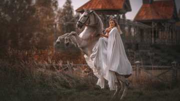 Картинка девушки -+блондинки +светловолосые блондинка плащ лошадь
