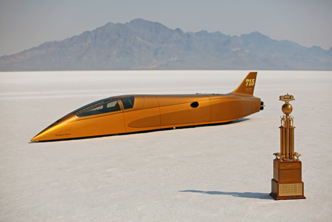 Обои картинки фото speed demon, автомобили, -unsort, bonneville, speed, demon, team, streamliner, автомобиль, самый, быстрый, скорость, 715, трасса, concept