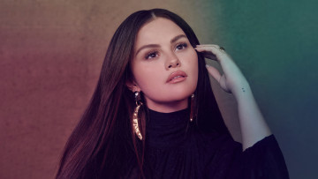обоя selena gomez netflix queue 2024, девушки, selena gomez, ceлeна, гомез, queue, певица, актриса, кинoстудия