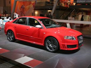 Картинка автомобили выставки уличные фото