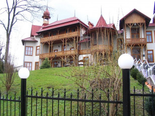 Картинка города здания дома