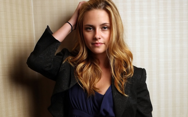 Обои картинки фото Kristen Stewart, девушки, , , светлые, волосы, синее, платье