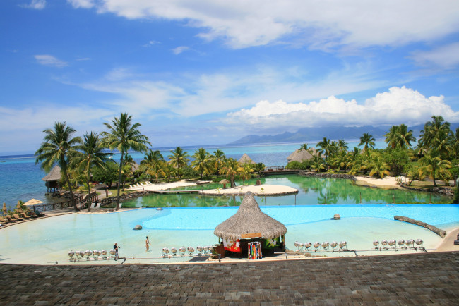 Обои картинки фото интерьер, бассейны,  открытые площадки