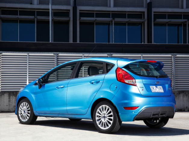 Обои картинки фото автомобили, ford, au-spec, 5-door, s, fiesta, синий, 2013г