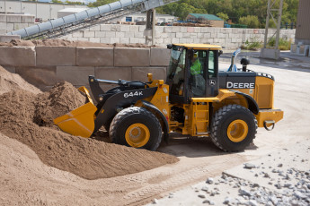 Картинка техника фронтальные+погрузчики john deere