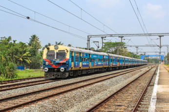 Картинка техника электровозы состав локомотив рельсы