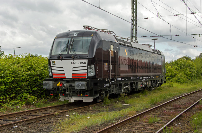 Обои картинки фото техника, локомотивы, трамвай, рельсы