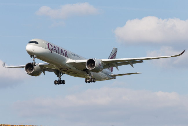 Обои картинки фото airbus a350-900, авиация, пассажирские самолёты, авиалайнер