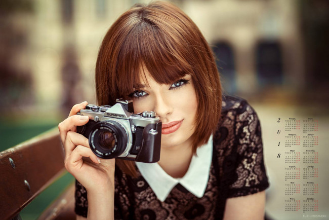 Обои картинки фото календари, девушки, взгляд, 2018, фотоаппарат