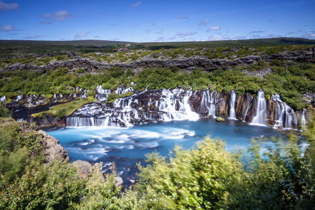 Обои картинки фото природа, водопады, обрыв, деревья, поток, водопад, пейзаж