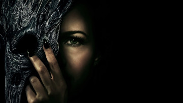 Картинка the+fall+of+the+house+of+usher+ мини–сериал+2023 кино+фильмы the+fall+of+the+house+of+usher падение дома ашеров сериал драма фэнтези ужасы netflix карла гуджино carla gugino the fall of house usher