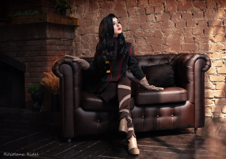 Картинка roxolana+ridel девушки девушка женщина брюнетка темноволосая сексуальная модель звезда позирует разная обувь верхняя стильная одежда нижнее эротическое бельё трусы лифчик колготки чулки аксессуары макияж и множество элементов на фотографии