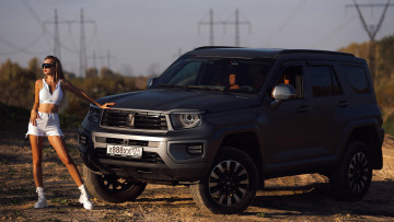 Картинка автомобили -авто+с+девушками tank 700