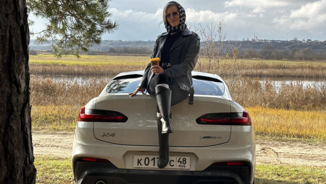 Обои картинки фото автомобили, -авто с девушками, bmw