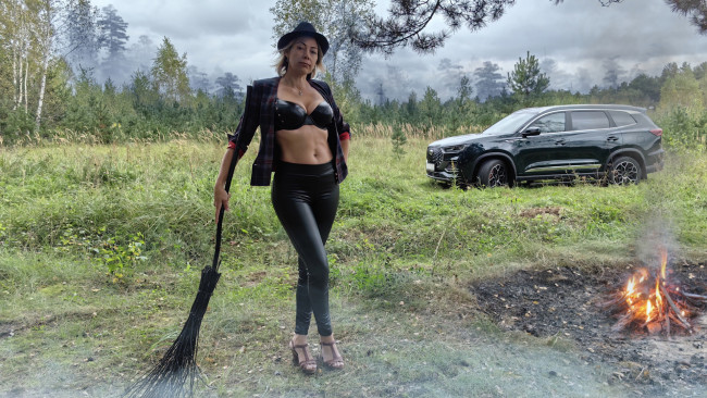 Обои картинки фото автомобили, -авто с девушками, chery, tiggo, 8, pro, max