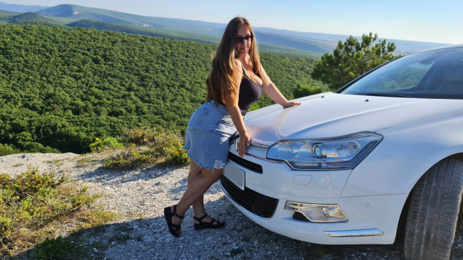 Обои картинки фото автомобили, -авто с девушками, citroen, c5