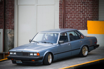 Картинка автомобили toyota cressida