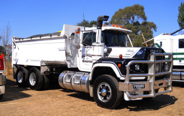 Картинка mack автомобили сша тяжелые грузовики trucks inc