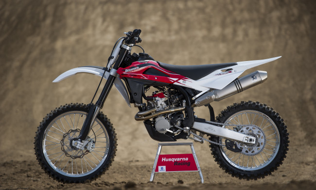 Обои картинки фото мотоциклы, husqvarna