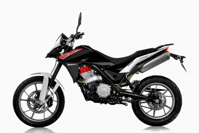 Обои картинки фото мотоциклы, husqvarna