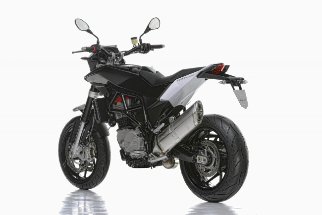 Обои картинки фото мотоциклы, husqvarna