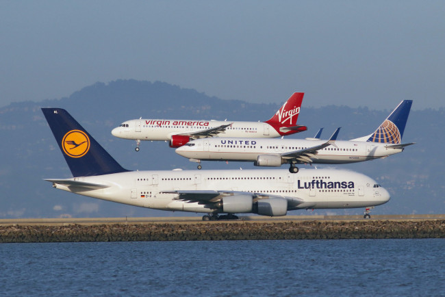 Обои картинки фото авиация, пассажирские самолёты, авиалайнер