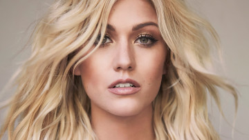 Картинка девушки katherine+mcnamara блондинка лицо