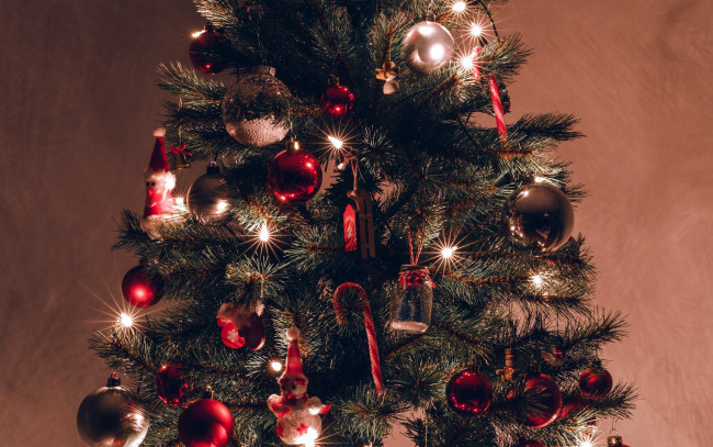 Обои картинки фото праздничные, ёлки, игрушки, елка, шарики